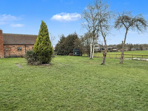 Photo 30- click for photo gallery